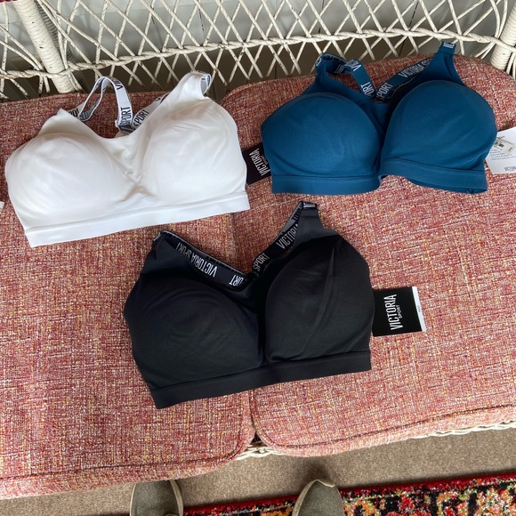 Victoria Secret Bras - Picture 2 of 4